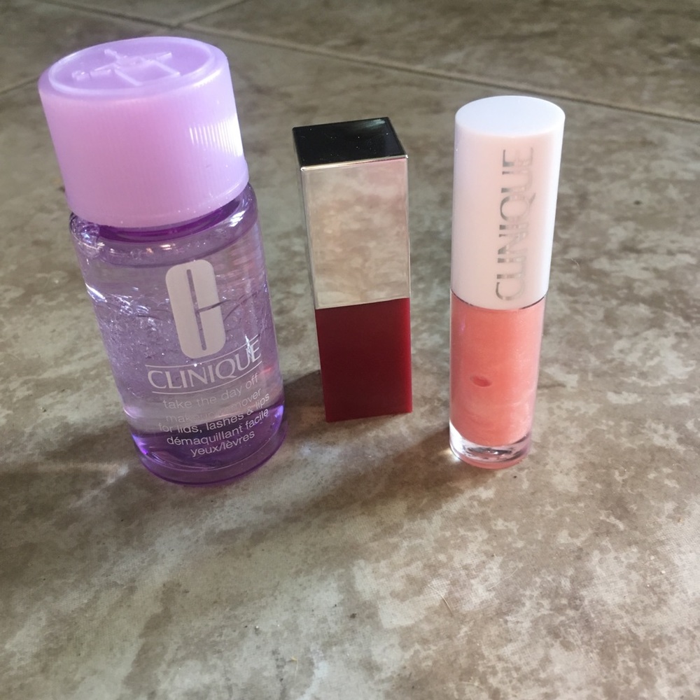 Clinique makeup bundle